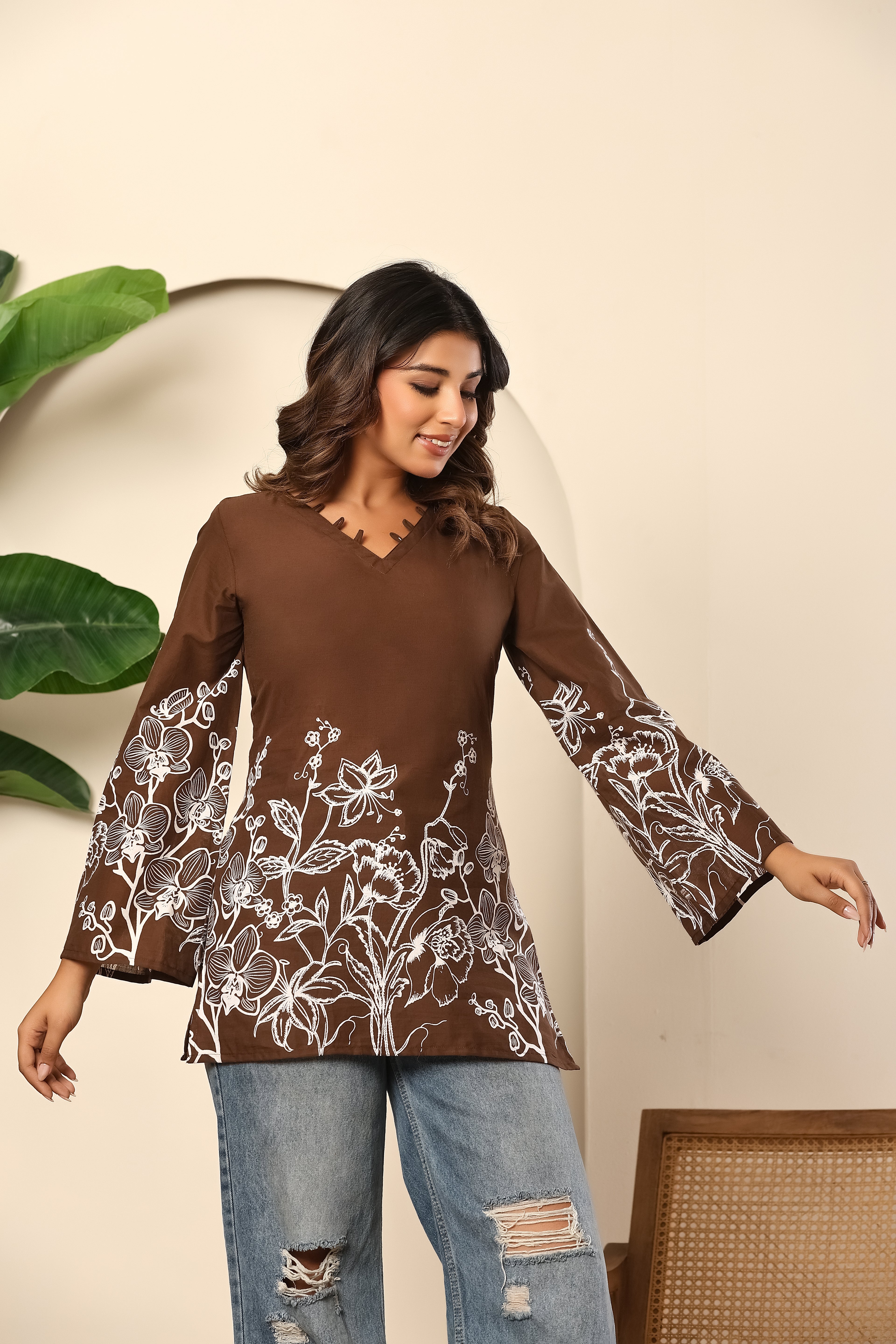 Eira Short Kurti