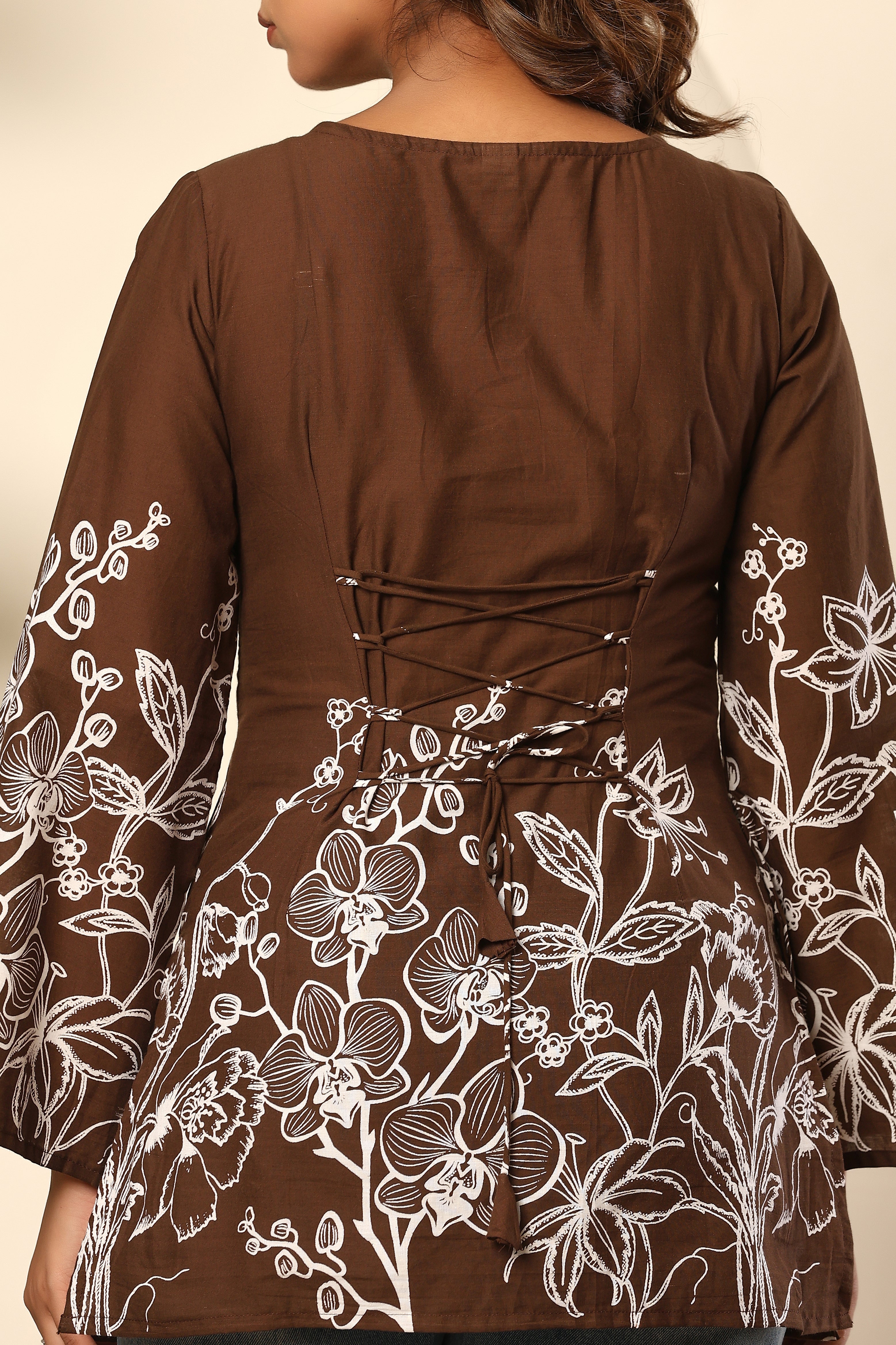Eira Short Kurti