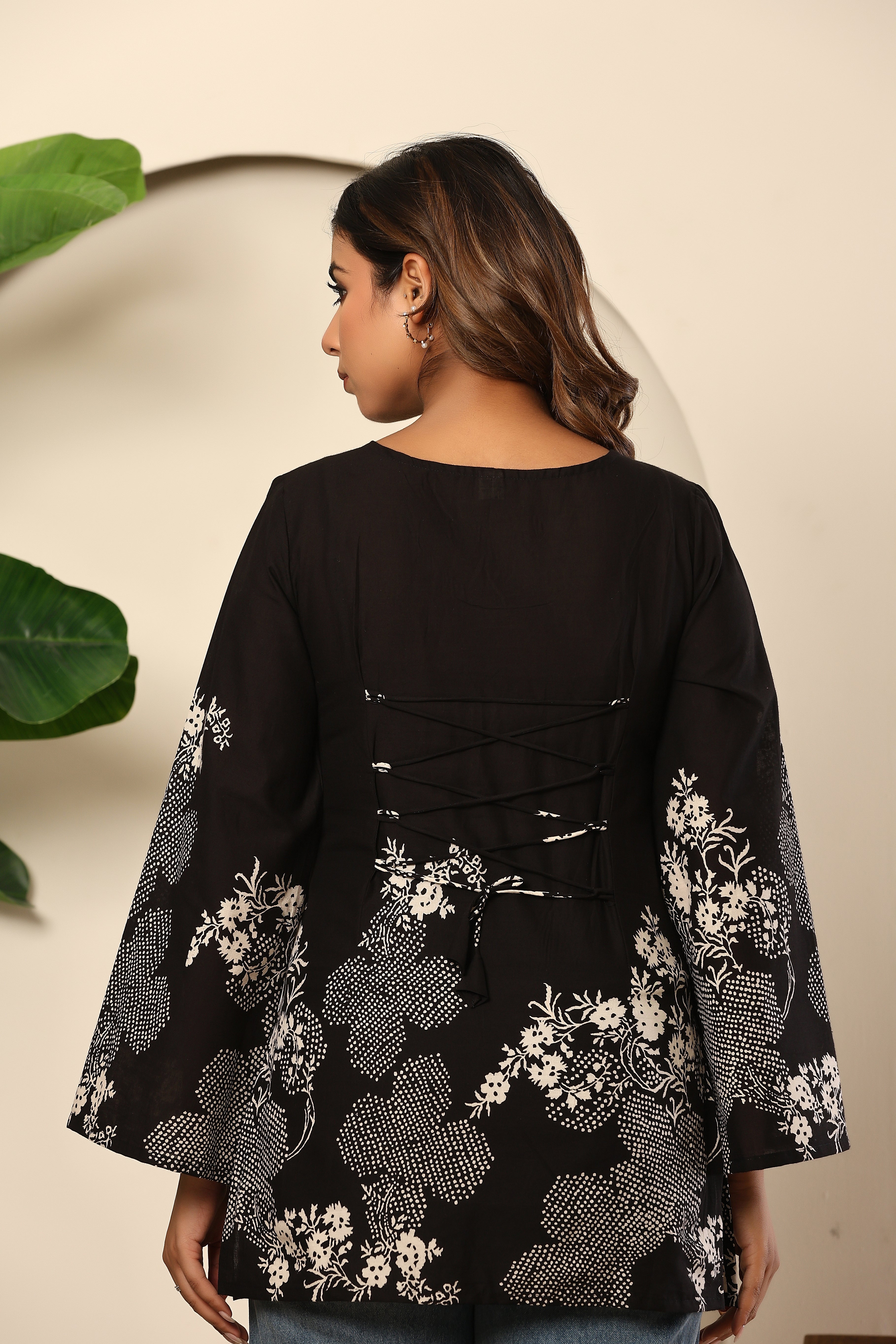 Aira Short Kurti