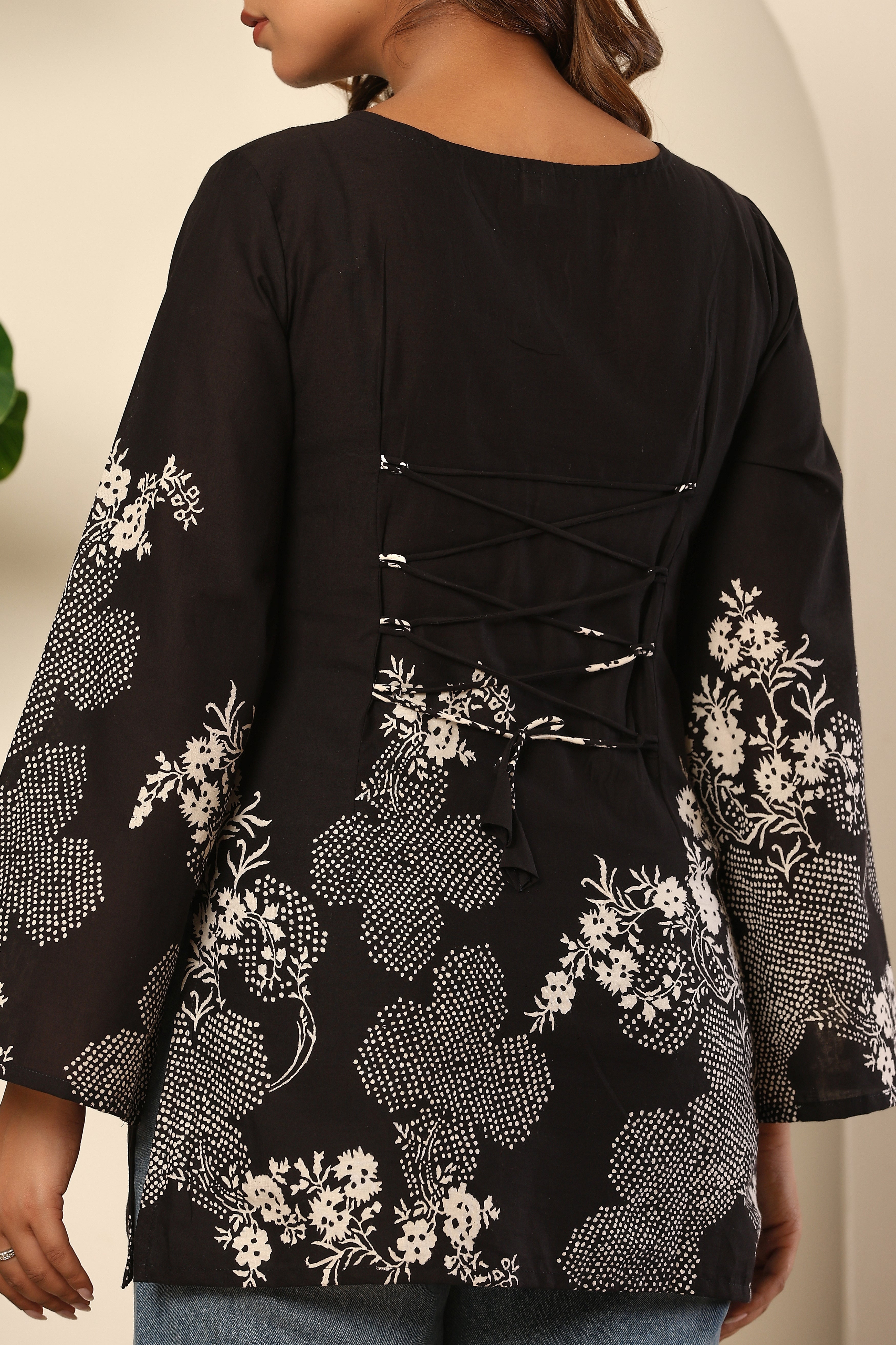 Aira Short Kurti