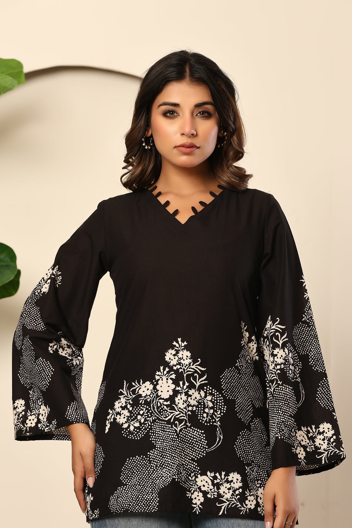 Aira Short Kurti