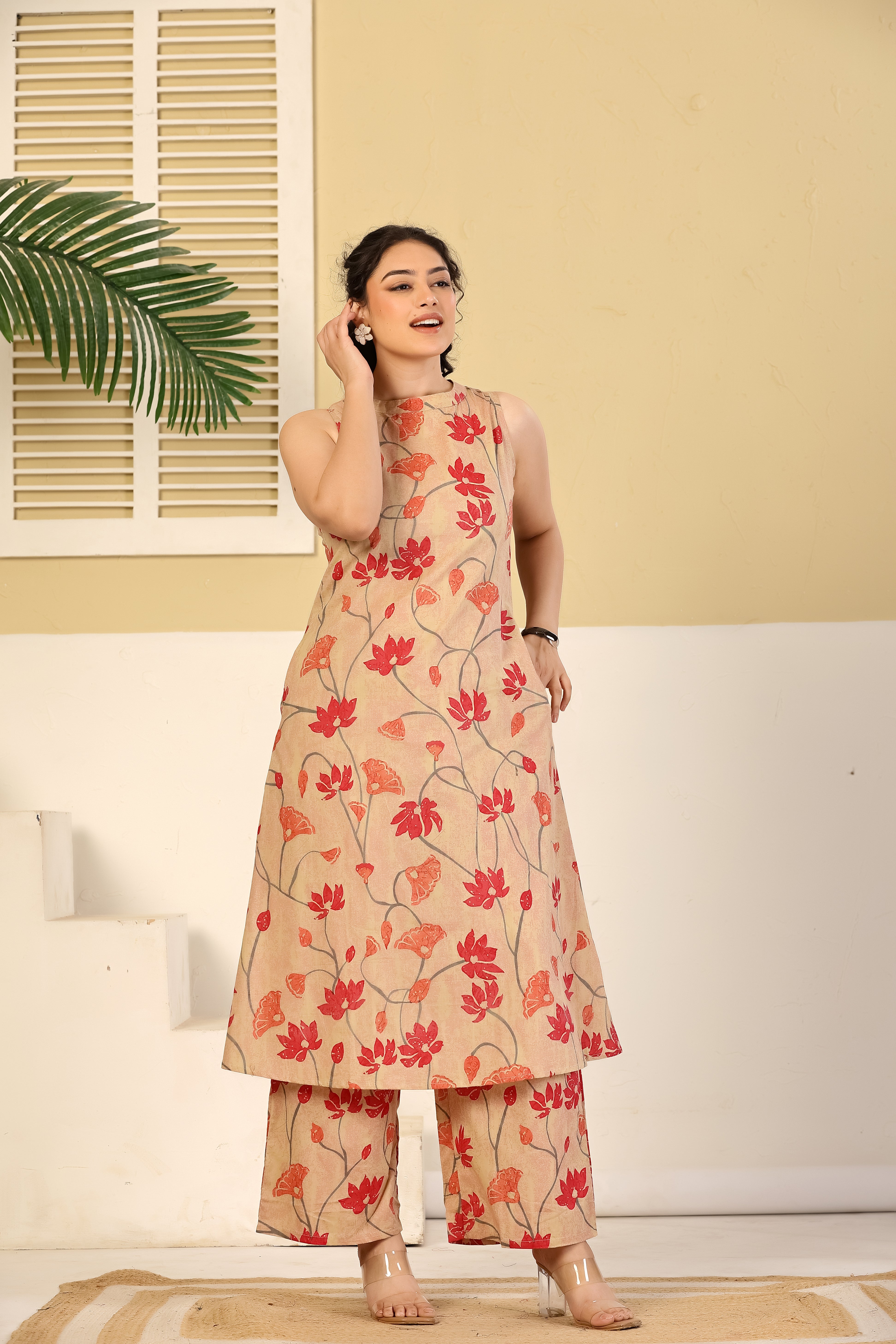 Beige Floral Vine Sleeveless Kurta & Pants Set