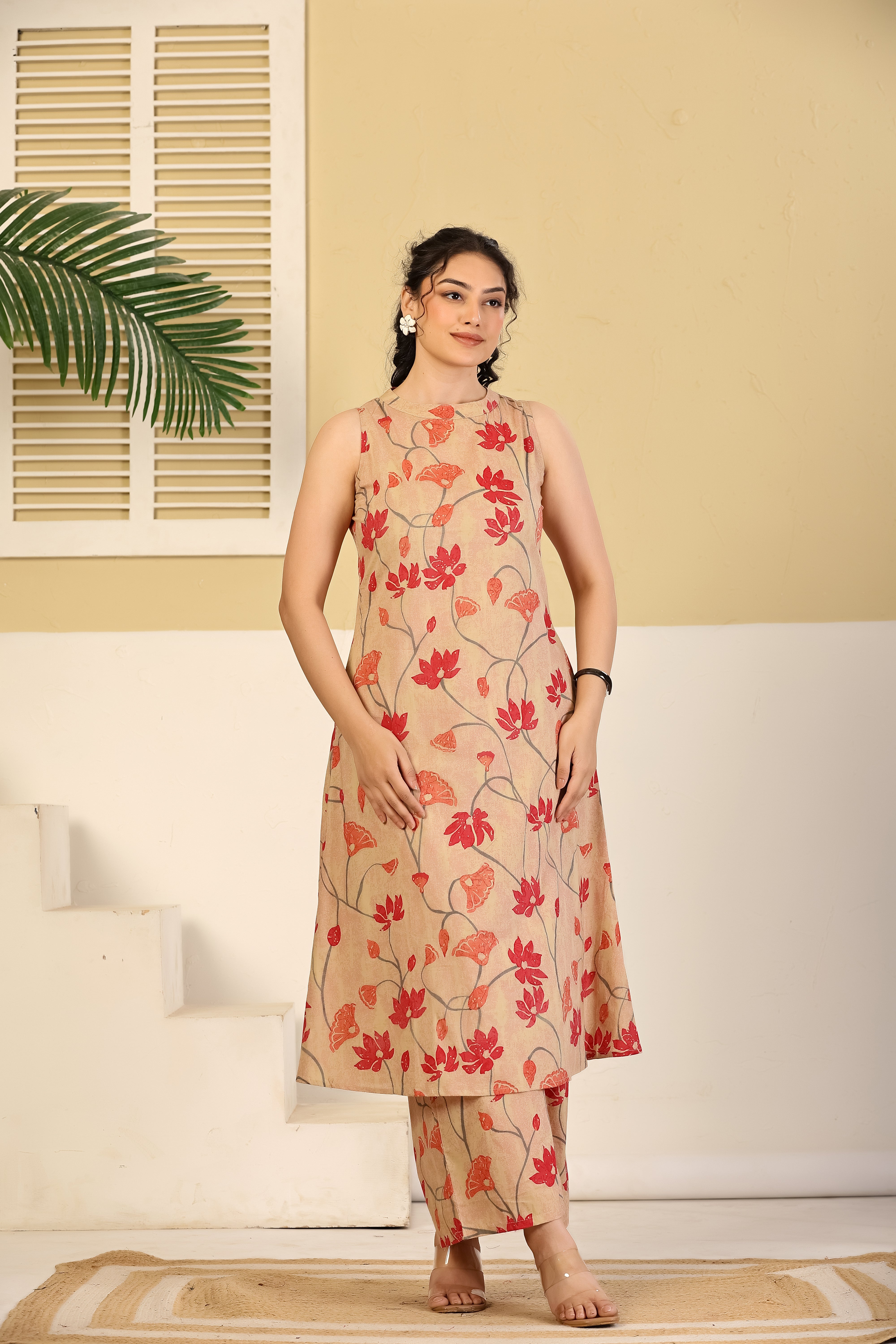 Beige Floral Vine Sleeveless Kurta & Pants Set